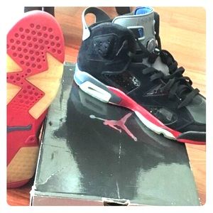 Jordan 6 Pistons VNDS